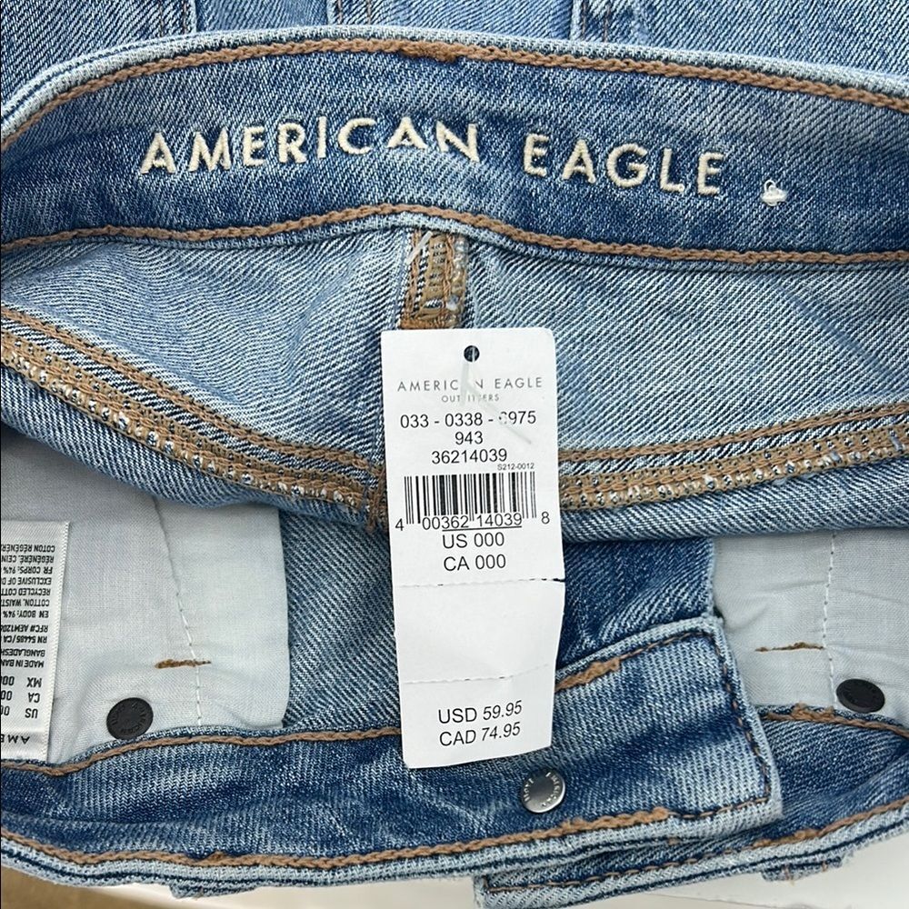 American Eagle Blue Jean Mom Shorts with Vintage Distressing - Picture 4 of 4